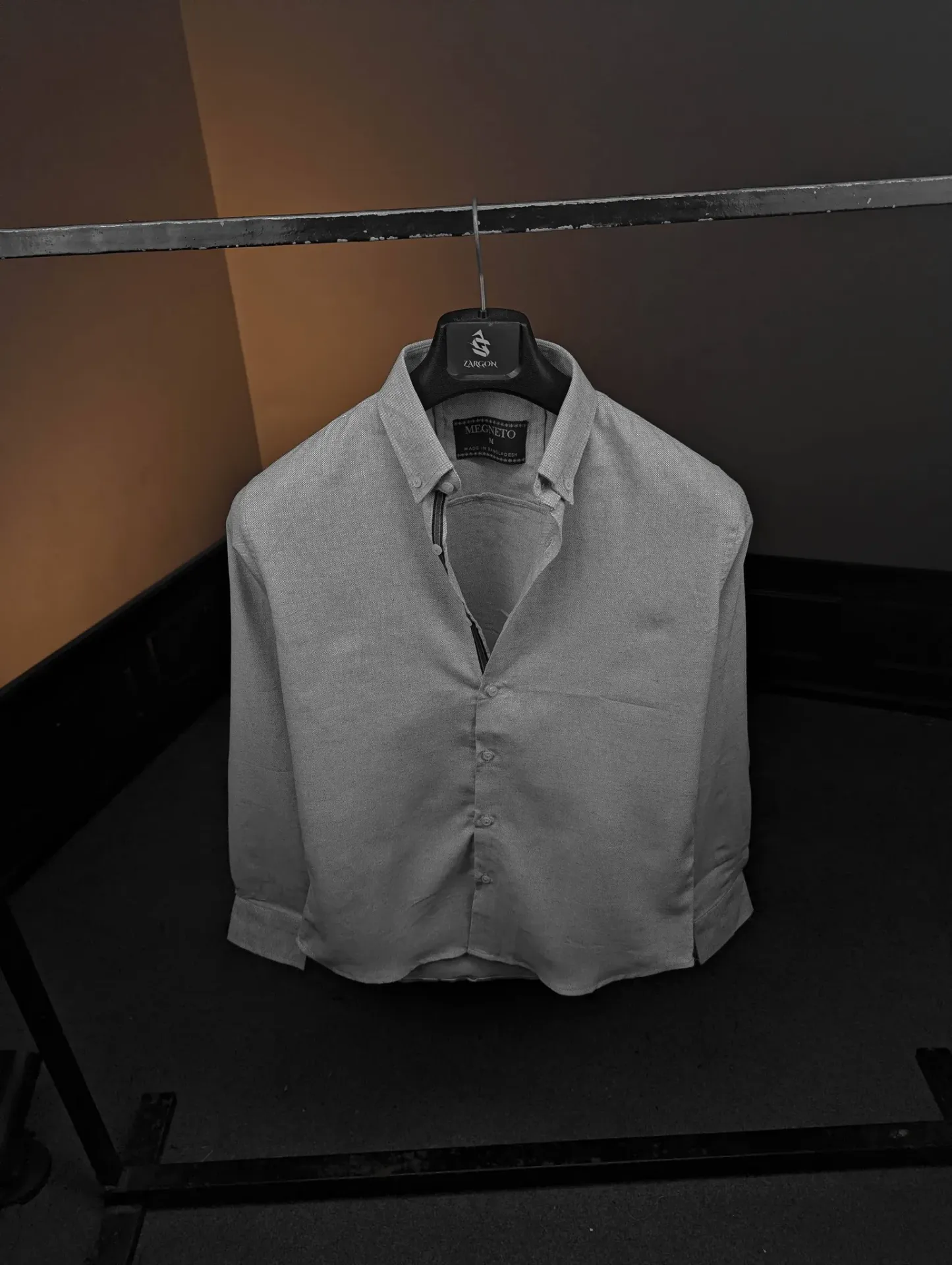 Light Grey-button Pattern